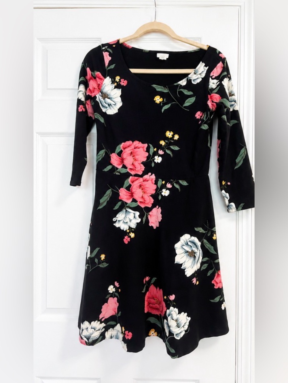Old Navy Black Floral Fit & Flare Dress | Women’s Small | 3/4 Sleeve